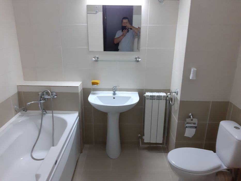 Inchiriez apartament Green Park