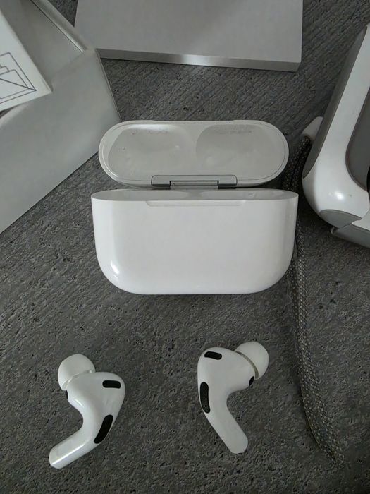 Apple Airpods Pro 3 - Full Box - Garantie - Factura Altex