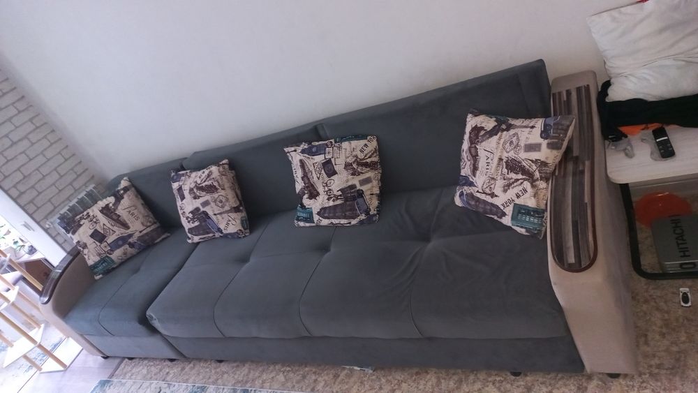Продам б/у диван