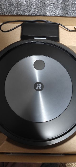 Робот прахосмукачка IRobot Roomba J7
