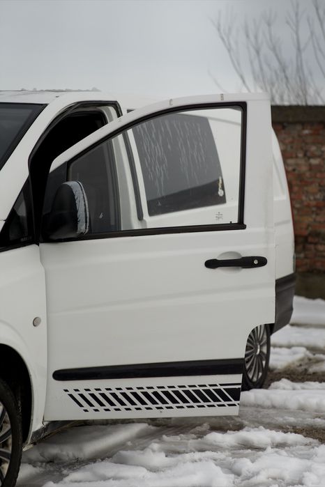 Usa stnga dreapta Mercedes Vito Viano W639 macara fata usa clanta bara