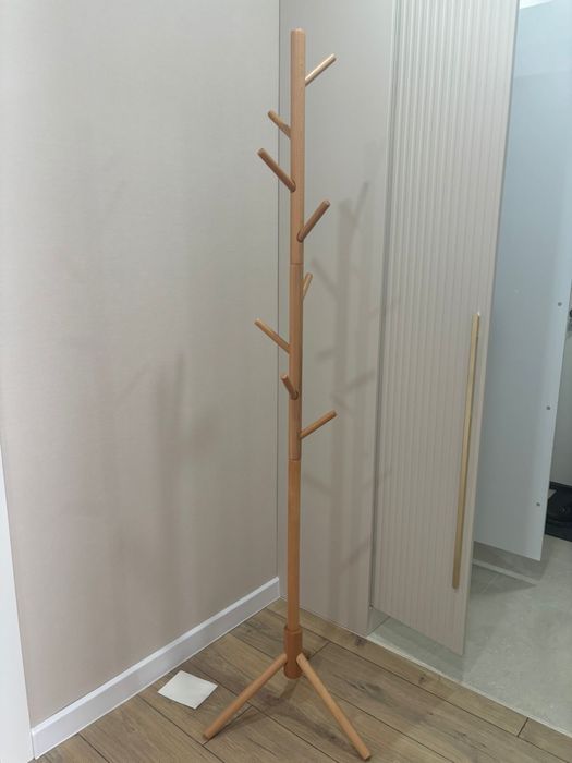 Вешалка для верхней одежды