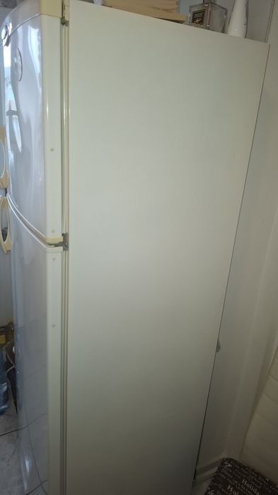Frigider cu două uși Whirlpool