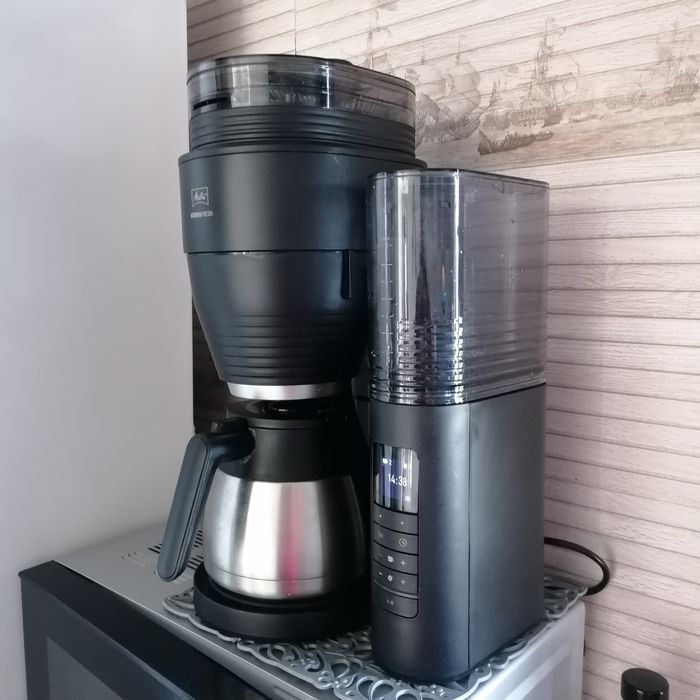 Espressor cafea Melitta cu râșniță cafea boabe și măcinată