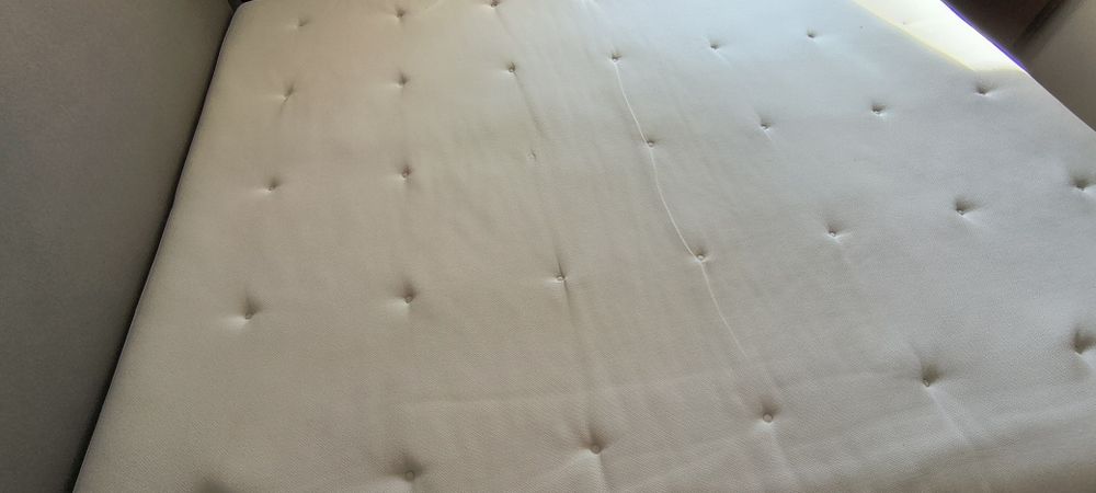 Pat tapițat Ikea și saltea 1,60x2m