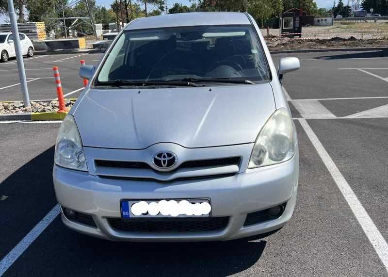 Продавам Toyota Corolla Verso