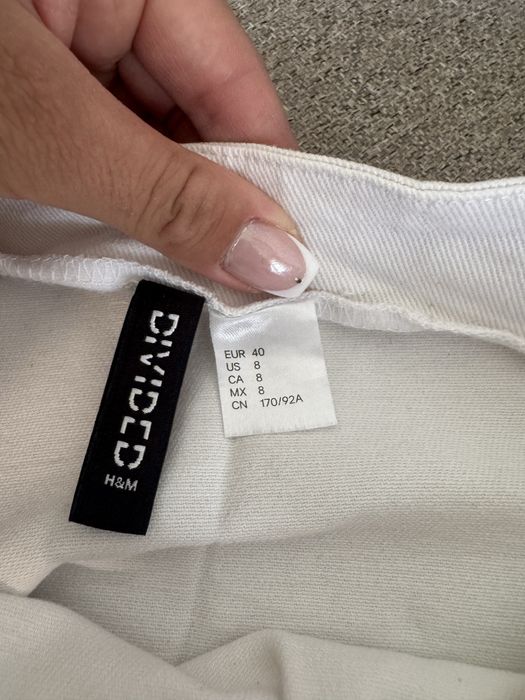 Бяла дънкова рокля от H&M