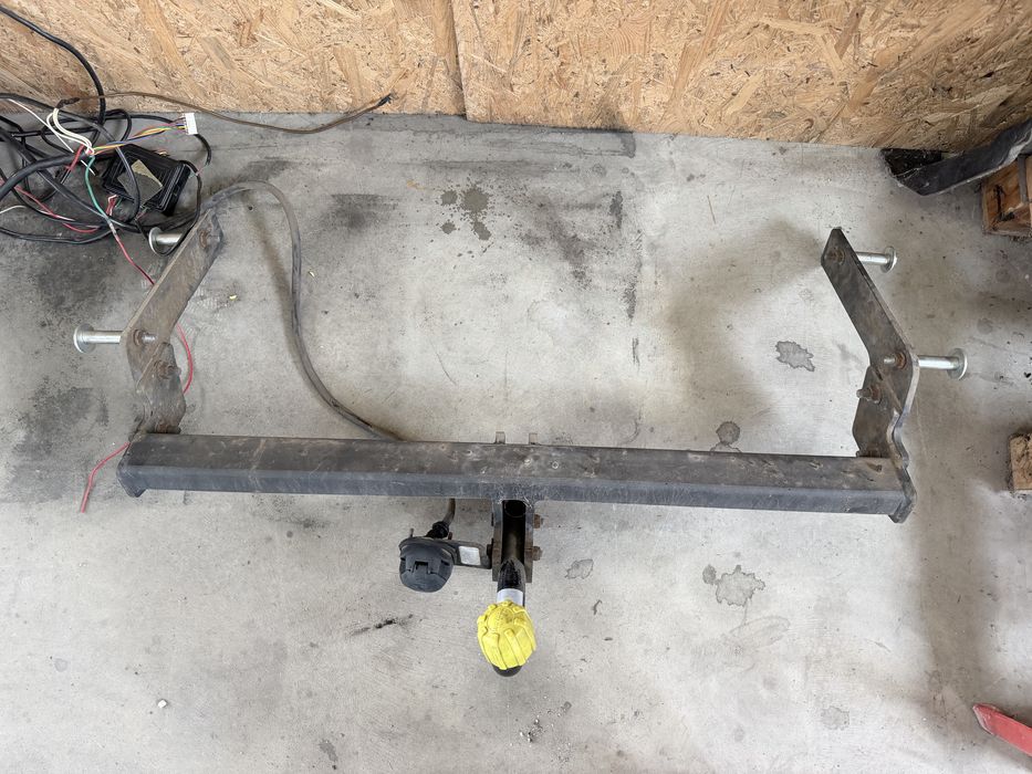 Теглич Дачия Дъстър