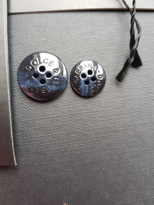 Оригинални копчета  Dolce & Gabbana 2 бр