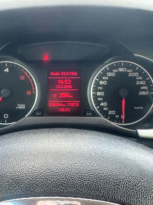 Vand audi a4 an 2009 motor 2.0 TDI
