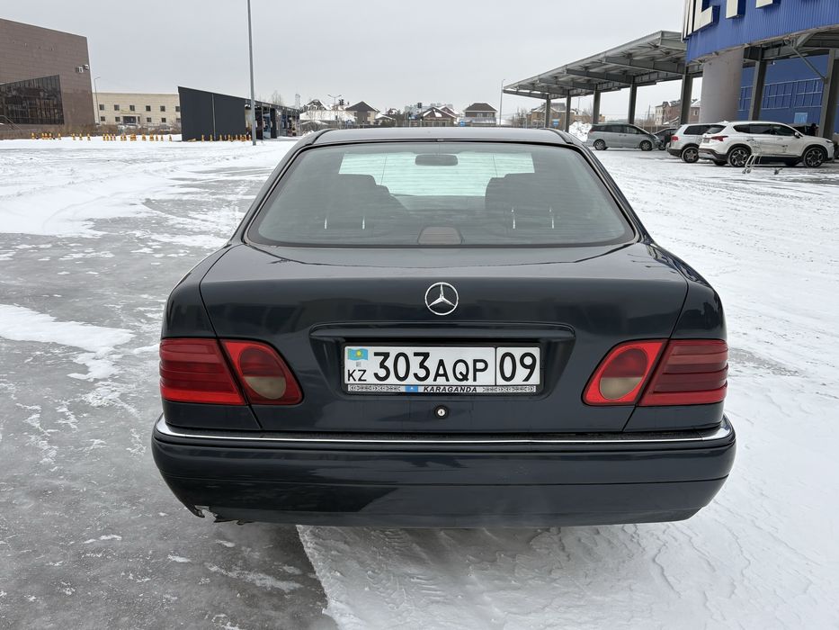 Mercedes e240 2.4 автомат