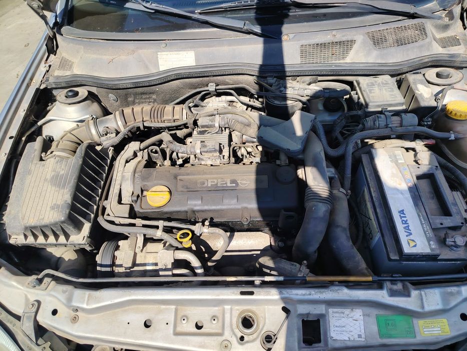 Contact cu cheie 90519056 Opel Astra 2000 1.7 CDTi MT (80 hp)