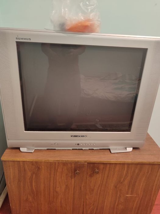 Продам телевизор самсунг