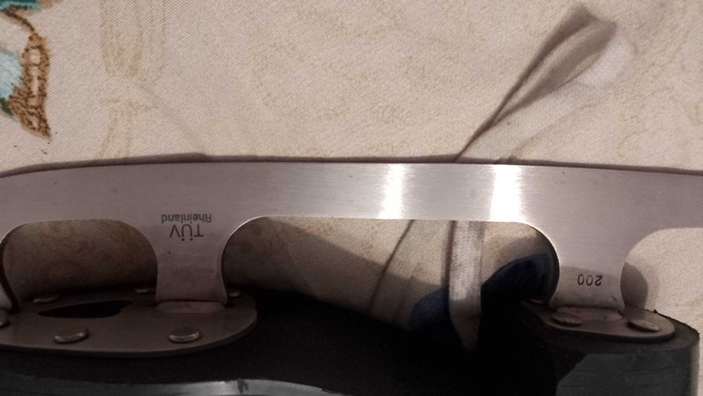 Кънки за лед. 34 номер