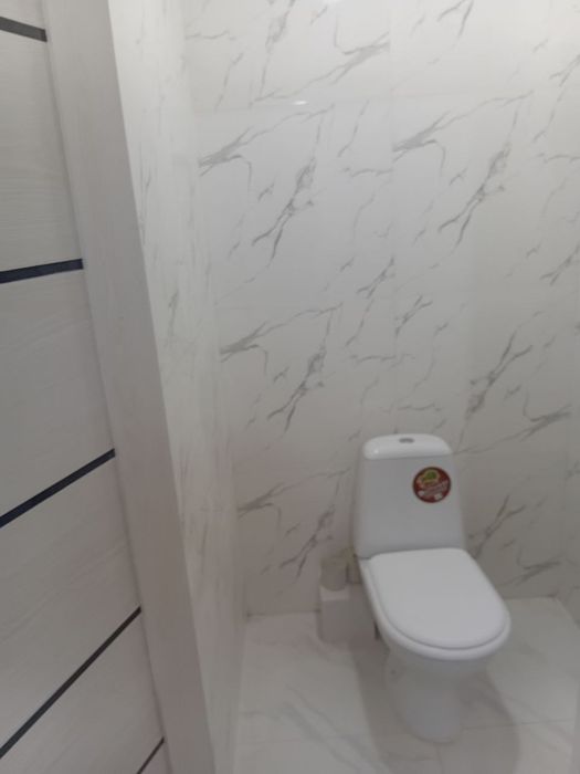 Сергели  чоштепада 3/6/12каробка Квартира сотилади.квадрати 71 кв.