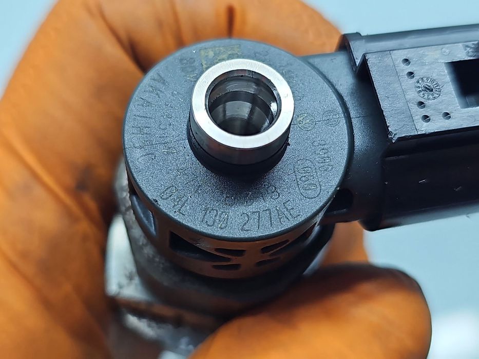 Injector AUDI A4 (8W2, B9) [Fabr 2015-prezent] 04L130277AE 2.0 TDI CNH