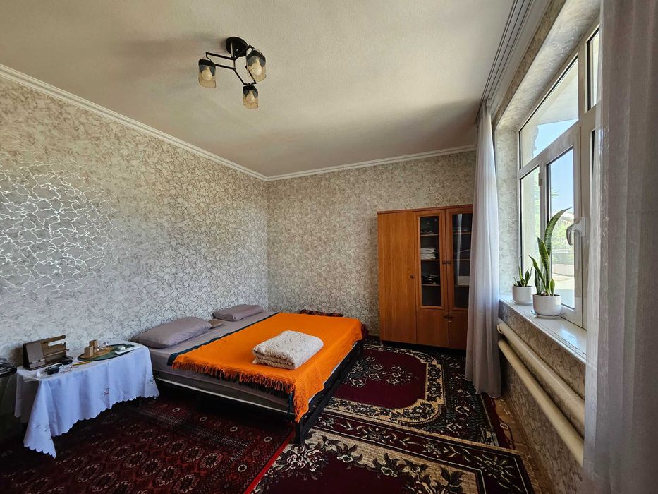 Азербайджанский центр. Продается двухэтажный дом