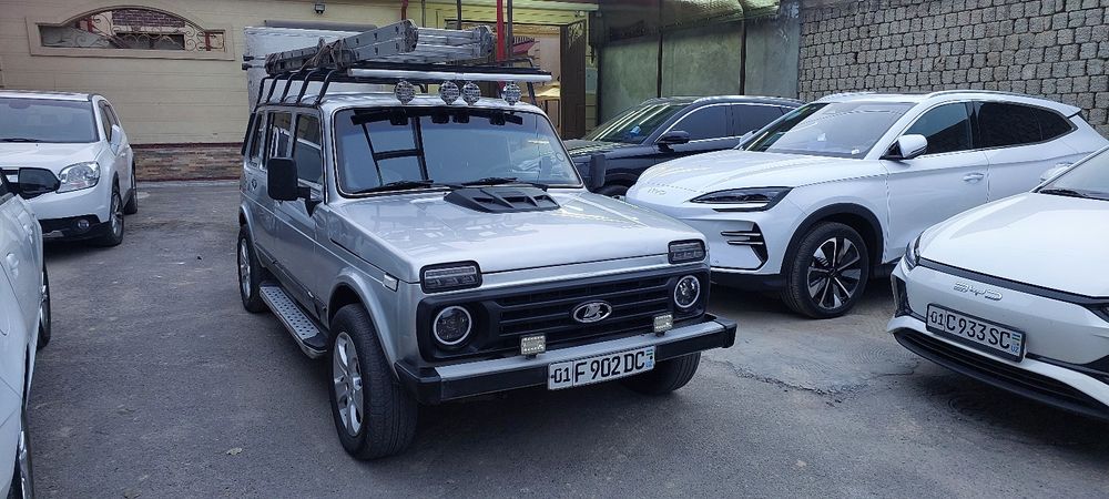 Нива 2131 4×4  5-ти дверка инжектор