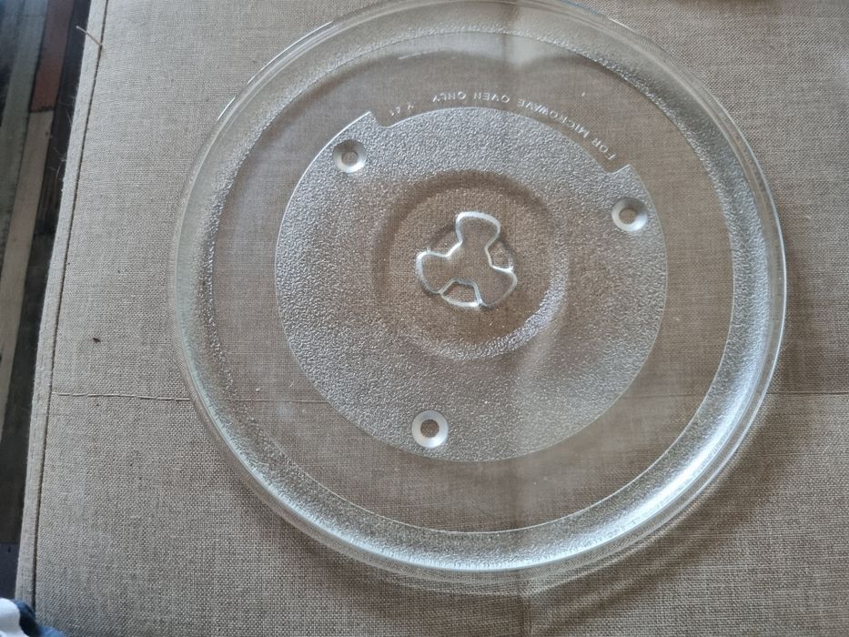 Чинии и аксесоари за микровълнова