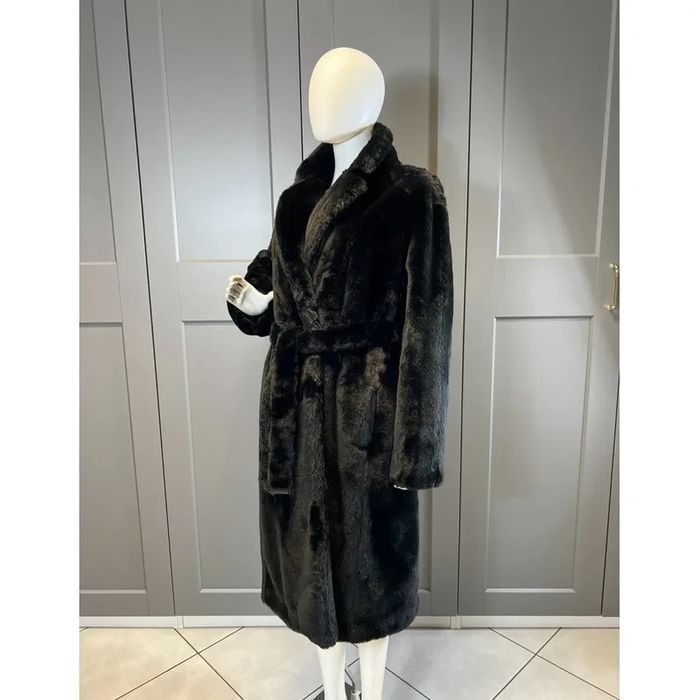 Zara Haina Palton blana nurca maro