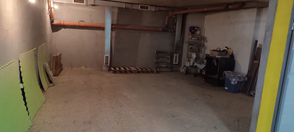 Дава се под наем Гараж / Паркомясто в София, Слатина - 35 кв.м за 229.5 € - Снимка #2