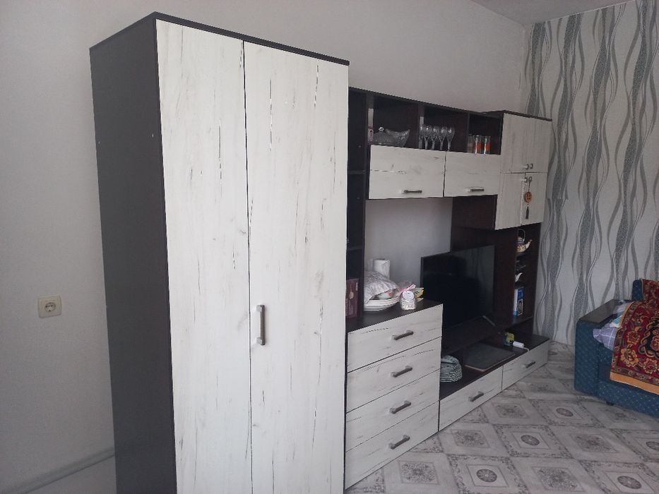 Шкаф  стенка  серого цвета