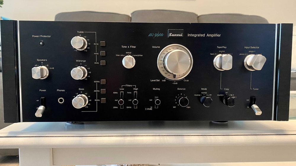 Vand amplificator Sansui AU 9900