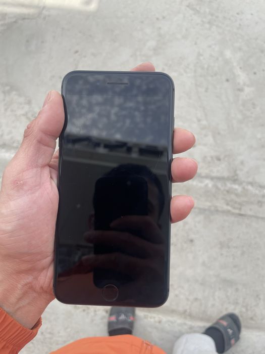 Iphone 8 plus 64gb radnoy