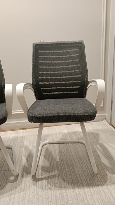 Продам два кресла