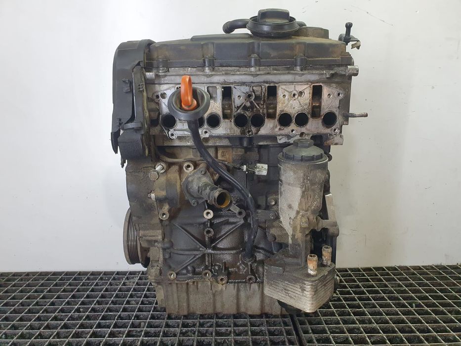 Motor complet fara anexe BKP Volkswagen Passat B6 (2005 - 2010) 2.0 tdi BKP