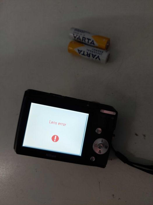 Nikon Koolpix L16  Corp. Japan pentru piese sau reparat 50 Lei fix
