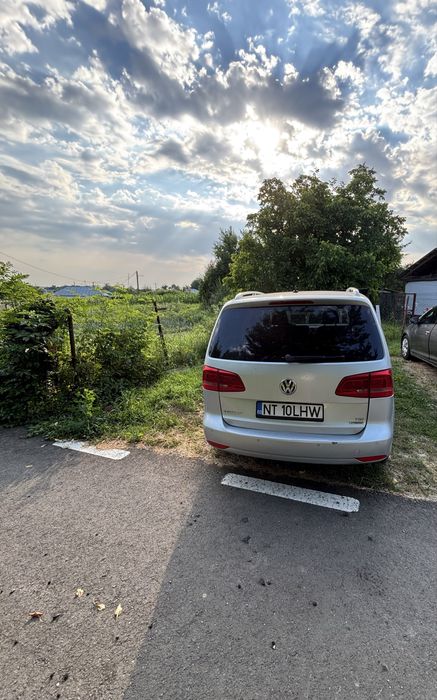 VOLKSWAGEN Touran 2012 — imagine 2