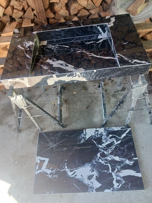 Мивка с плот от широко форматни плочки