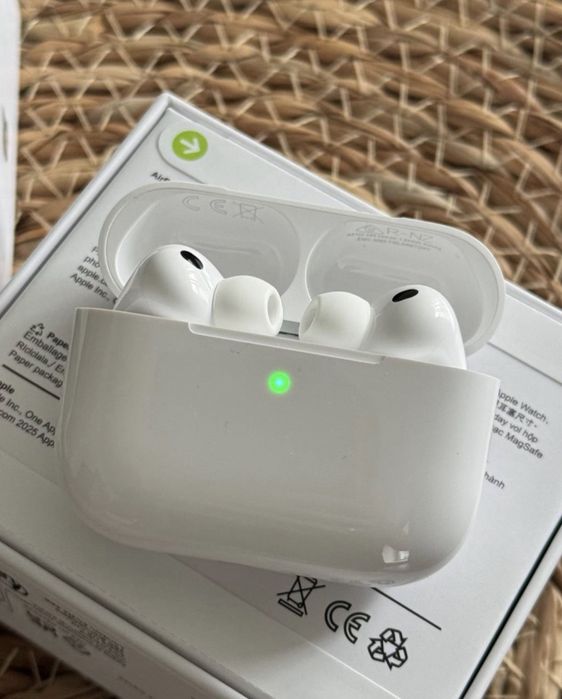  AirPods Pro 3 NOI (Premium) - Livrare 24h