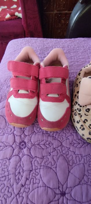 Încălțăminte Puma și H&M