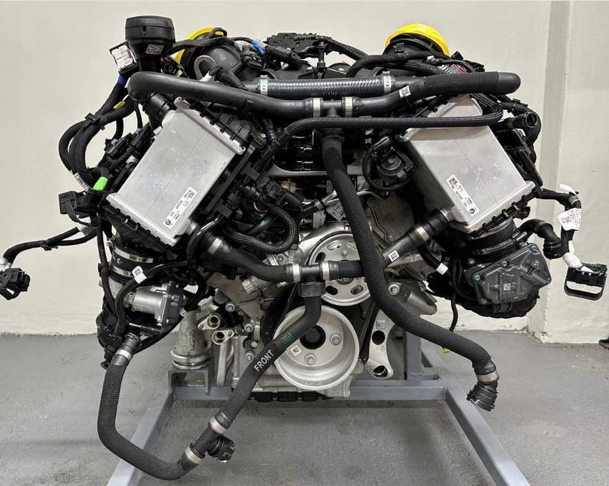 Нов 0км Двигател комплект S68B44A S68X BMW F95 F96 LCI G07 G70 X5M X6M