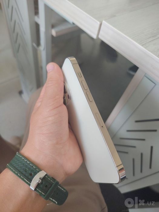 iphone 14 pro gold