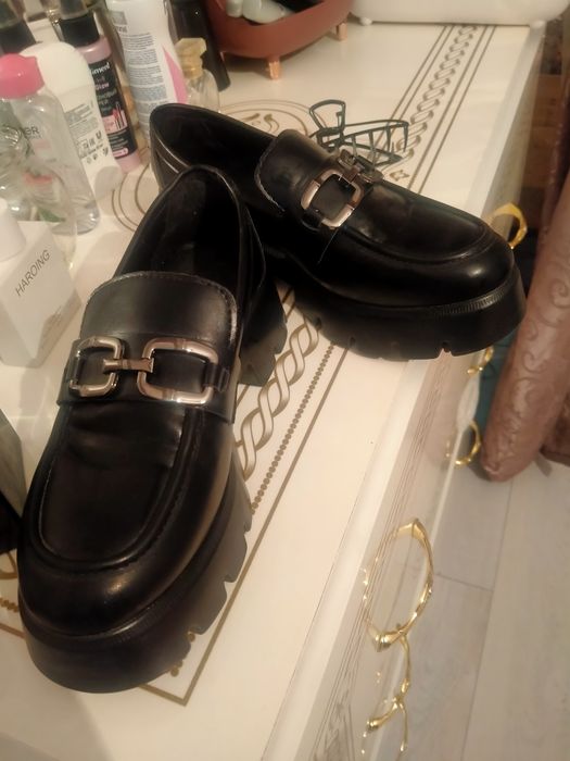 Продам Лоферы новые