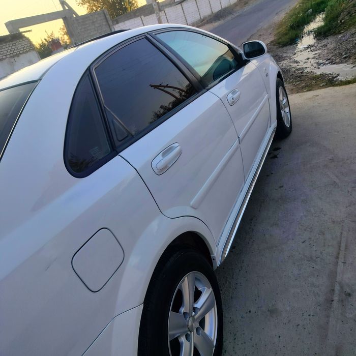 Лоситт 1.8 2011йил