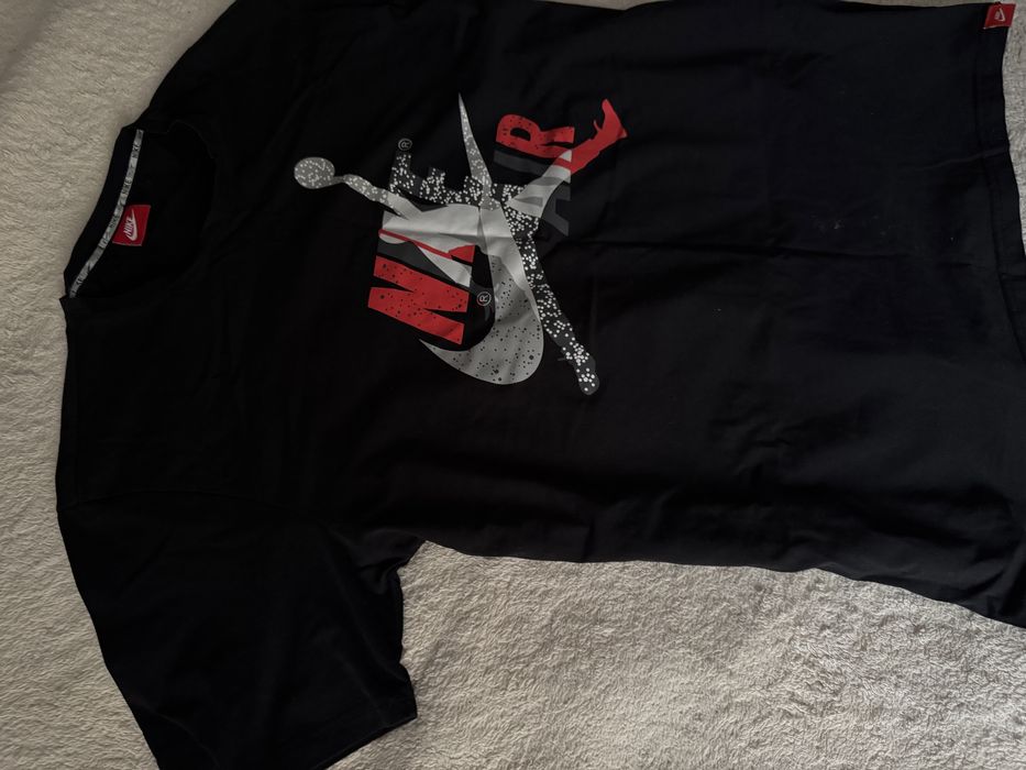 Продам стильную Футболку Nike Air Jordan