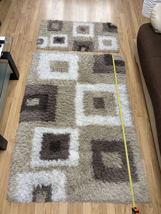 Vand 2 covoare camera