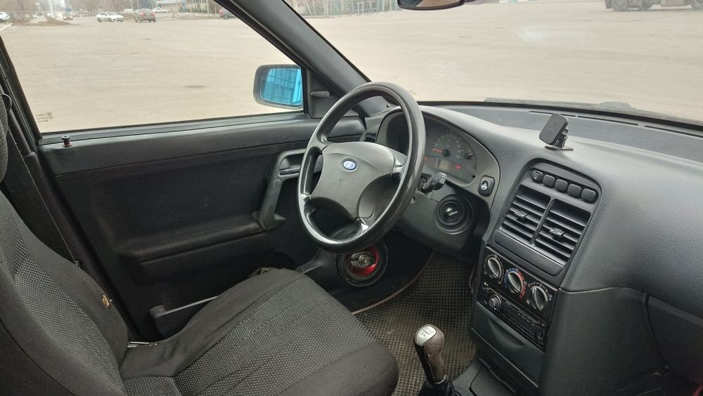 Продам машину Ваз 2112