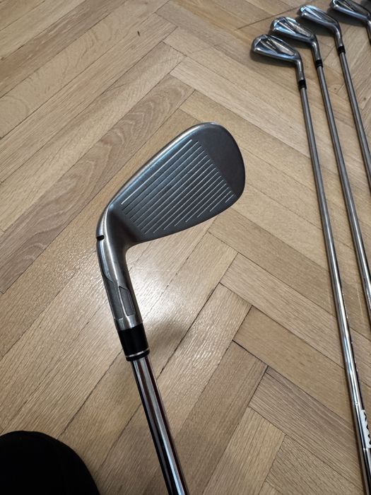 Crose Golf Taylor Made SIM2 Max Iron