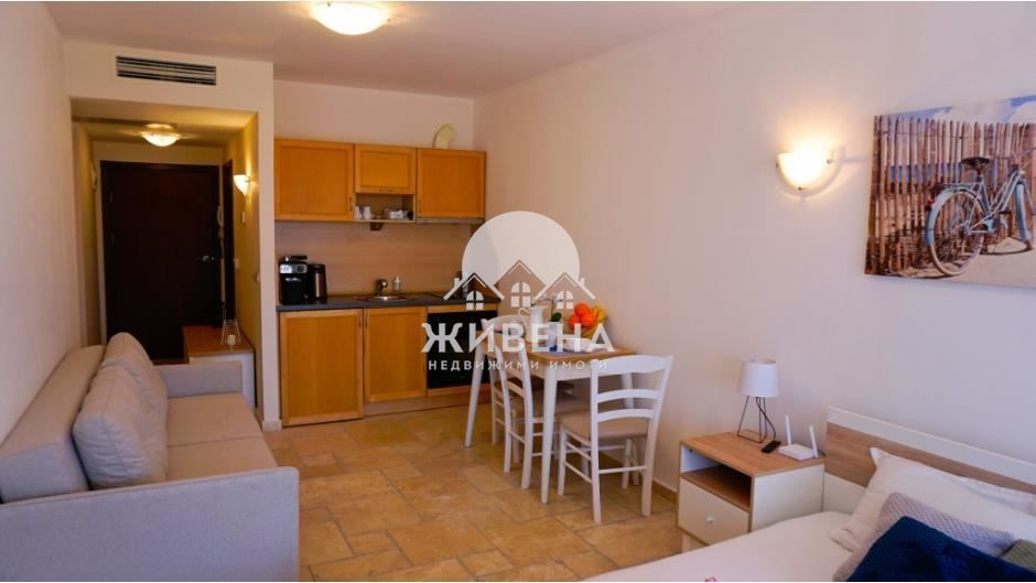 Продава обзаведен 1-стаен апартамент, с.Топола, 45 кв.м