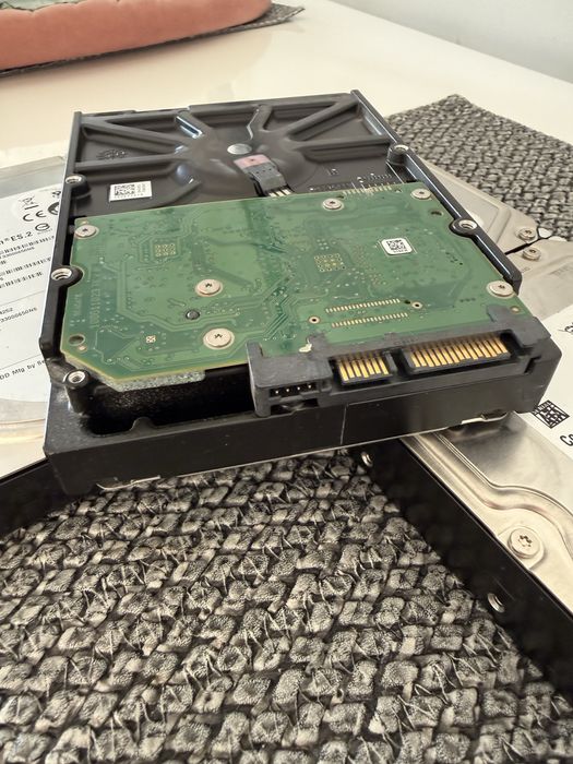 Hard Disk HDD 3Tb (Terra)  Seagate Constelation Es.2