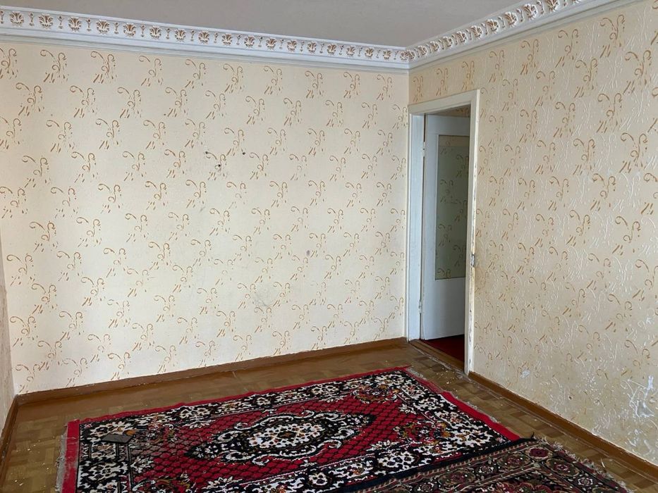 4 каватли домнинг 2 каватида 2 хонали квартира ижарага берилади