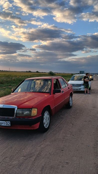 Продам мерс 190 2,3