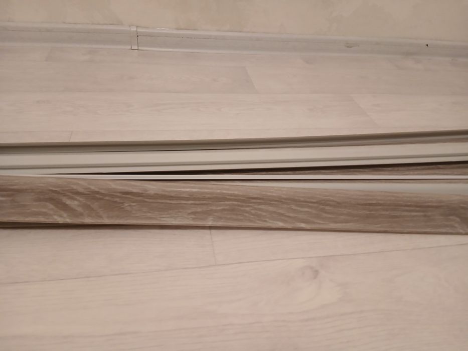 Плинтус строй материал