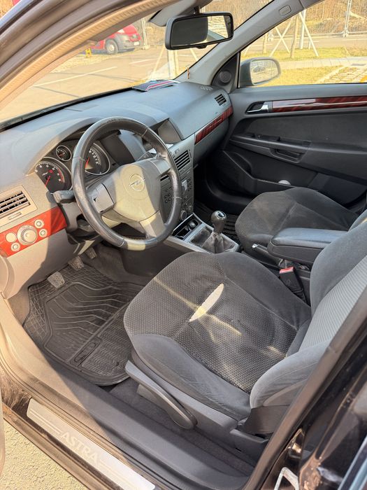 Vand opel astra H, motor 1.4 benzina
