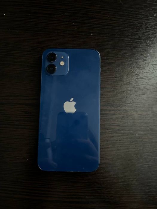 Телефон Iphone 12